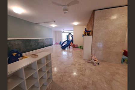 Apartamento para alugar com 135m², 3 quartos e 1 vaga
