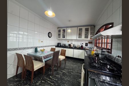 Cozinha de casa à venda com 6 quartos, 200m² em City Bussocaba, Osasco