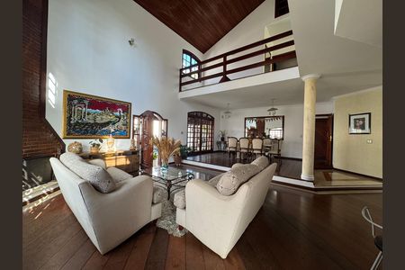 Casa à venda com 6 quartos, 200m² em City Bussocaba, Osasco