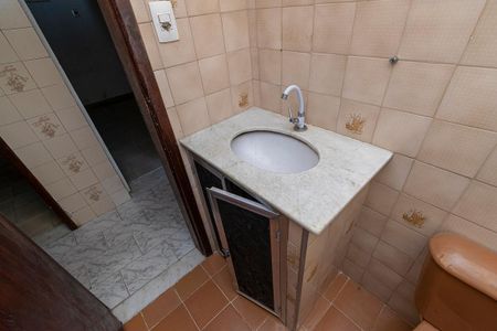 Casa à venda com 100m², 2 quartos e sem vaga Casa à venda com 100m², 2 quartos e sem vagaBanheiro