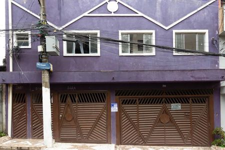 Casa para alugar com 60m², 1 quarto e sem vaga