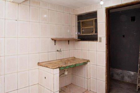 Casa para alugar com 60m², 1 quarto e sem vaga