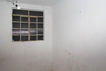 Casa para alugar com 60m², 1 quarto e sem vaga