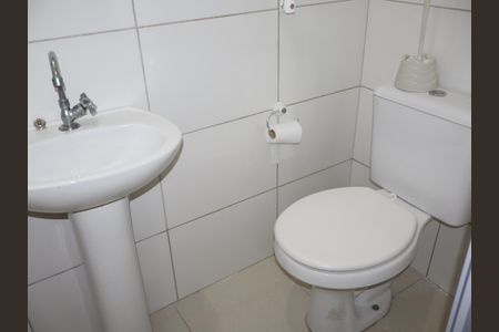 Banheiro de casa para alugar com 1 quarto, 50m² em Vila Fatima, São Paulo
