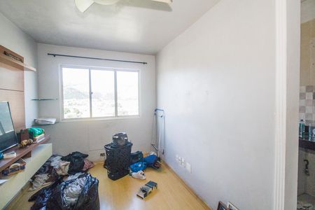 Sala de apartamento para alugar com 2 quartos, 50m² em Realengo, Rio de Janeiro