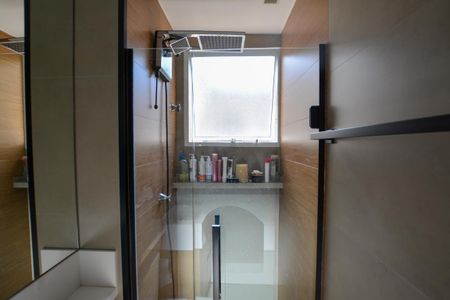 Apartamento à venda com 300m², 2 quartos e 1 vaga Apartamento à venda com 300m², 2 quartos e 1 vagaBANHEIRO