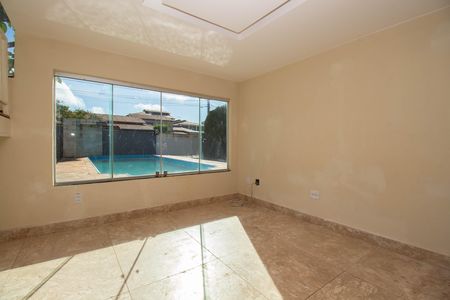 Casa à venda com 350m², 7 quartos e 4 vagasSala