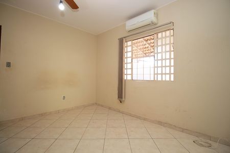 Casa à venda com 350m², 7 quartos e 4 vagasSuíte 1