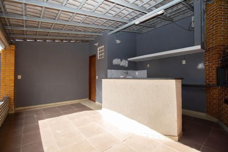 Casa à venda com 350m², 7 quartos e 4 vagasVaranda
