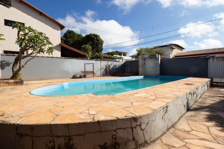Casa à venda com 350m², 7 quartos e 4 vagasPiscina