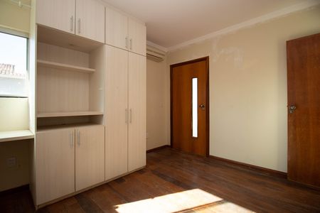 Casa à venda com 350m², 7 quartos e 4 vagasQuarto 1