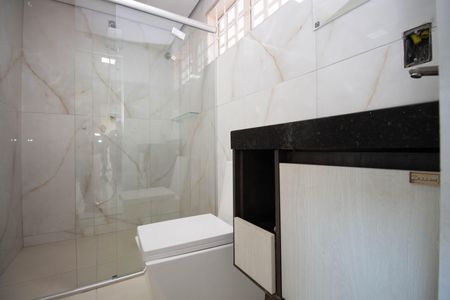 Casa à venda com 350m², 7 quartos e 4 vagasBanheiro da Suíte