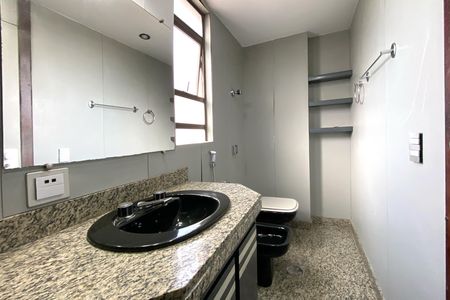 Apartamento para alugar com 170m², 4 quartos e 2 vagasBanheiro da Suíte 2