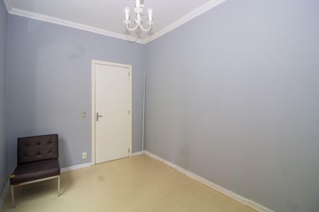 Sala de apartamento para alugar com 3 quartos, 75m² em Independência, Porto Alegre