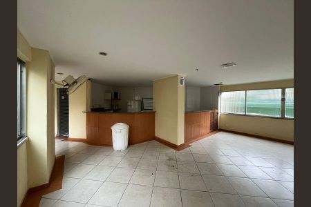 Apartamento à venda com 48m², 2 quartos e 1 vaga Apartamento à venda com 48m², 2 quartos e 1 vagaÁrea comum - Salão de festas