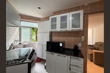 Apartamento à venda com 48m², 2 quartos e 1 vaga Apartamento à venda com 48m², 2 quartos e 1 vagaCozinha