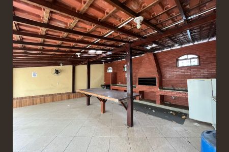 Apartamento à venda com 48m², 2 quartos e 1 vaga Apartamento à venda com 48m², 2 quartos e 1 vagaÁrea comum - Churrasqueira