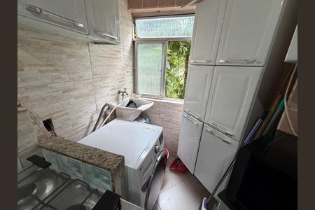 Apartamento à venda com 48m², 2 quartos e 1 vaga Apartamento à venda com 48m², 2 quartos e 1 vagaÁrea de serviço
