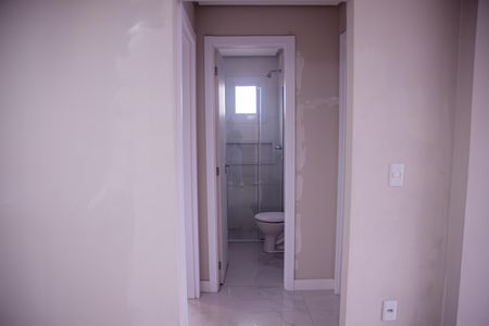 Banheiro de apartamento para alugar com 2 quartos, 67m² em Dom Feliciano, Gravataí