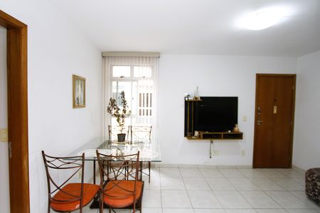 Apartamento para alugar com 45m², 2 quartos e 1 vagaSala