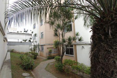 Apartamento para alugar com 45m², 2 quartos e 1 vagaEntrada