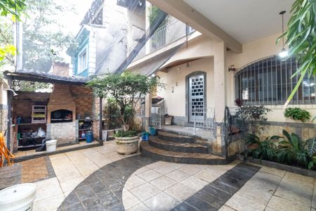 Casa à venda com 215m², 3 quartos e 1 vagaÁrea externa