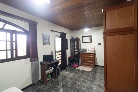 Casa à venda com 215m², 3 quartos e 1 vagaQuarto 1