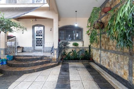 Casa à venda com 215m², 3 quartos e 1 vagaÁrea externa