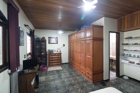 Casa à venda com 215m², 3 quartos e 1 vagaQuarto 1