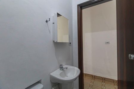 Casa para alugar com 60m², 2 quartos e sem vagaBanheiro