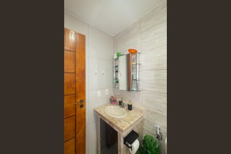 Casa de condomínio à venda com 250m², 3 quartos e 3 vagas Casa de condomínio à venda com 250m², 3 quartos e 3 vagasBanheiro da Suíte 2