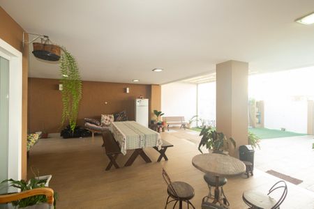 Casa de condomínio à venda com 250m², 3 quartos e 3 vagas Casa de condomínio à venda com 250m², 3 quartos e 3 vagasQuintal