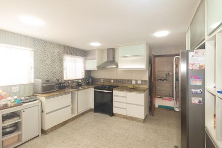 Casa de condomínio à venda com 250m², 3 quartos e 3 vagas Casa de condomínio à venda com 250m², 3 quartos e 3 vagasCozinha