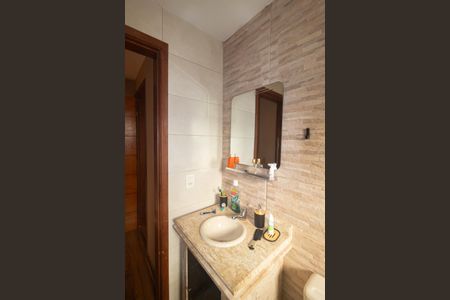 Casa de condomínio à venda com 250m², 3 quartos e 3 vagas Casa de condomínio à venda com 250m², 3 quartos e 3 vagasBanheiro da Suíte 3