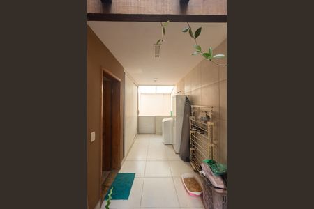 Casa de condomínio à venda com 250m², 3 quartos e 3 vagas Casa de condomínio à venda com 250m², 3 quartos e 3 vagasÁrea de Serviço