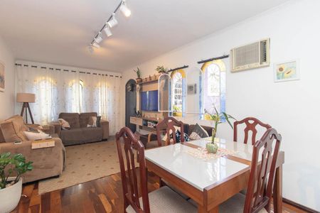 Sala de casa à venda com 3 quartos, 220m² em Vila Mazzei, São Paulo