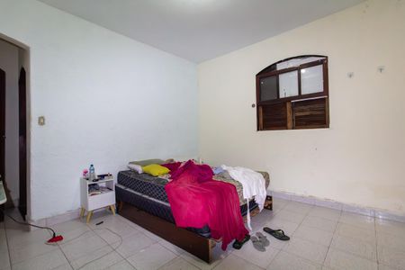 Casa à venda com 472m², 5 quartos e 4 vagas Casa à venda com 472m², 5 quartos e 4 vagasCasa 1 - Quarto 2