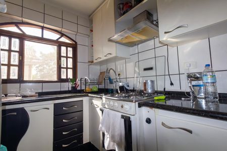 Casa à venda com 472m², 5 quartos e 4 vagas Casa à venda com 472m², 5 quartos e 4 vagasCasa 2 - Cozinha