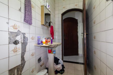 Casa à venda com 472m², 5 quartos e 4 vagas Casa à venda com 472m², 5 quartos e 4 vagasCasa 1 - Banheiro 1