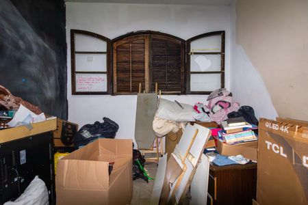 Casa à venda com 472m², 5 quartos e 4 vagas Casa à venda com 472m², 5 quartos e 4 vagasCasa 1 - Quarto 3