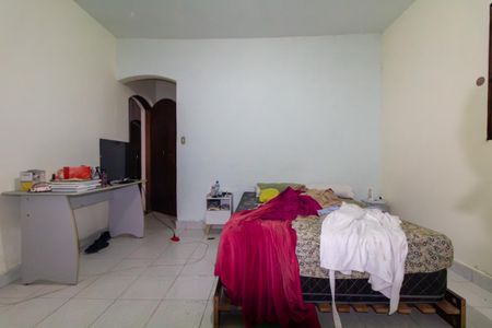 Casa à venda com 472m², 5 quartos e 4 vagas Casa à venda com 472m², 5 quartos e 4 vagasCasa 1 - Quarto 2