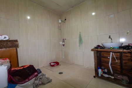 Casa à venda com 472m², 5 quartos e 4 vagas Casa à venda com 472m², 5 quartos e 4 vagasCasa 1 - Banheiro 2