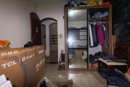 Casa à venda com 472m², 5 quartos e 4 vagas Casa à venda com 472m², 5 quartos e 4 vagasCasa 1 - Quarto 3