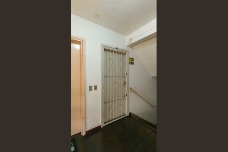 Apartamento para alugar com 65m², 2 quartos e 2 vagasPorta do imóvel 