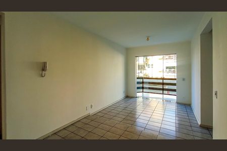 Sala  de apartamento para alugar com 2 quartos, 65m² em Partenon, Porto Alegre