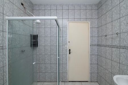 Casa para alugar com 100m², 4 quartos e 2 vagas Casa para alugar com 100m², 4 quartos e 2 vagasBanheiro