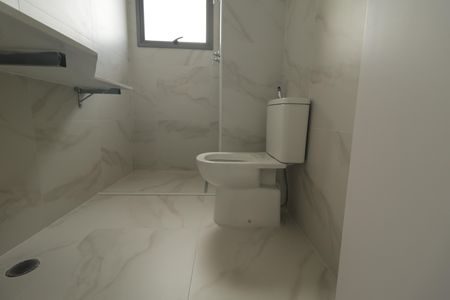 Apartamento à venda com 144m², 3 quartos e 2 vagasBanheiro da Suíte 3