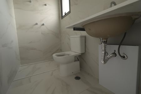 Apartamento à venda com 144m², 3 quartos e 2 vagasBanheiro da Suíte 2