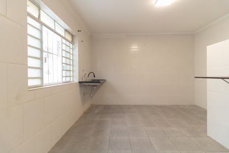 Cozinha  de casa para alugar com 1 quarto, 45m² em Vila Brasilio Machado, São Paulo