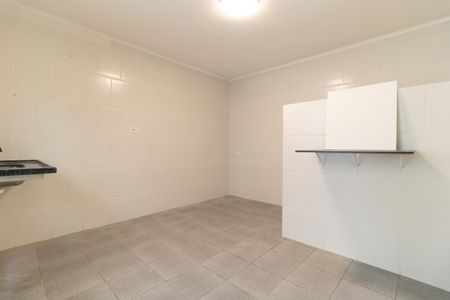 Cozinha  de casa para alugar com 1 quarto, 45m² em Vila Brasilio Machado, São Paulo